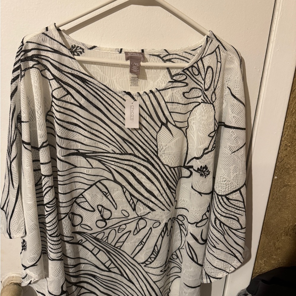 Chico's Monochrome Leaf Print Blouse